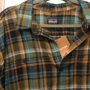 Men’s Patagonia Button Down | XL